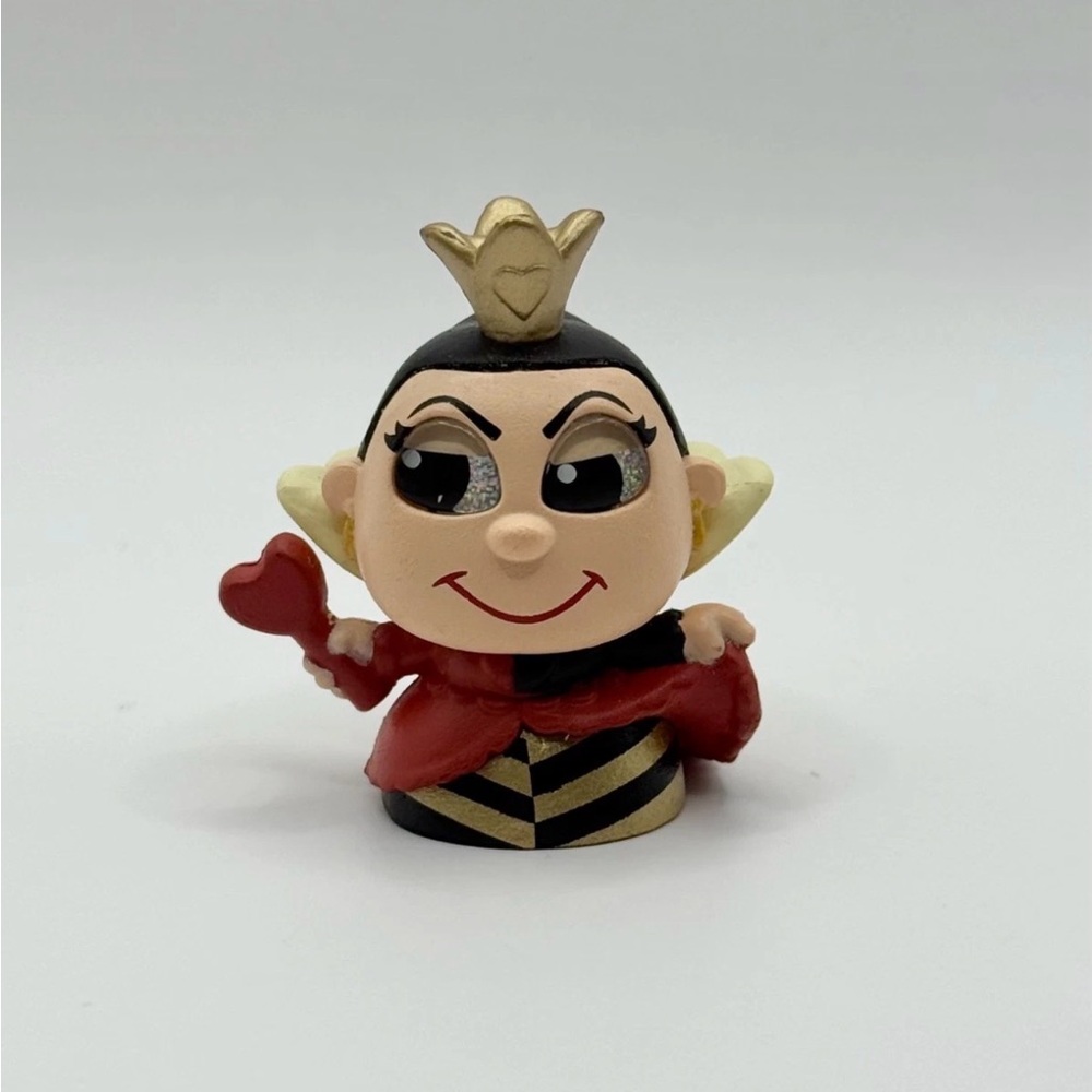 Disney Doorables Series 14 “Let's Party”-Queen of Hearts (AIW)-BNWOT